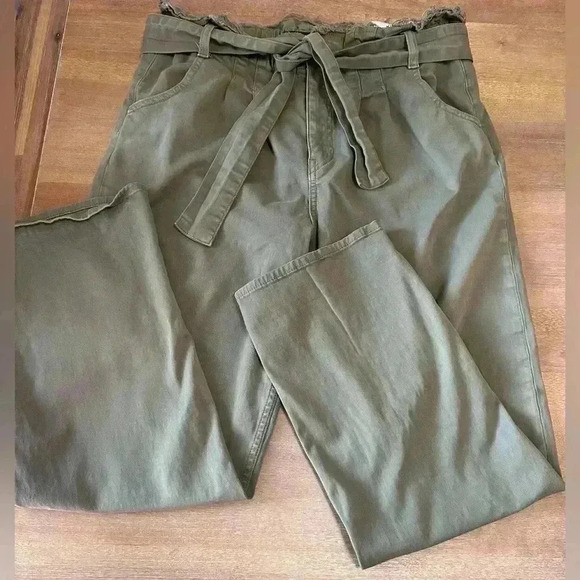 Hudson Remi High Rise Paperbag Jeans in Olive - Picture 2 of 13